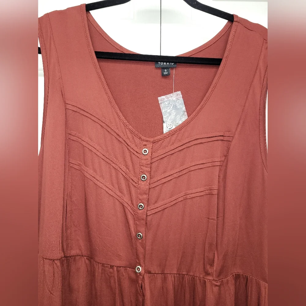 TORRID Sleeveless Pintuck Faux Button-Front Tunic Top - 5X - Picture 5 of 7